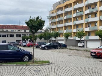 PRONÁJEM PARKOVACÍHO STÁNÍ VE DVOŘE, JÍROVCOVA, ČB - 6