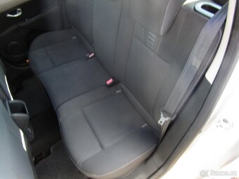 Renault Mégane 1.5dCi , 81 kW nafta, 2010 - 6