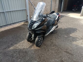 Peugeot Metropolis 400i CZ doklady v ceně Kufr. - 6