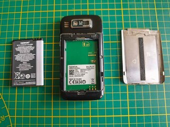 Nokia E72 - 6