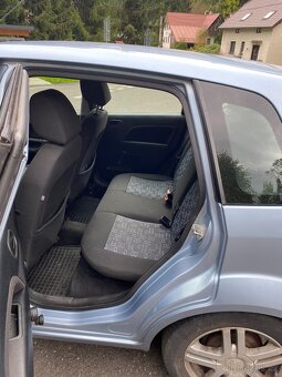 Ford fiesta 2005 - 6