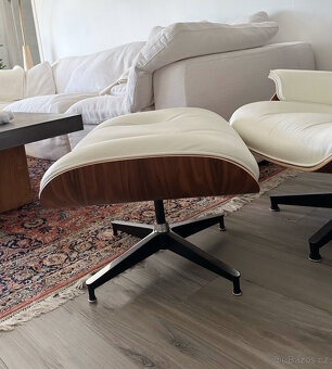 Křeslo a taburetka Herman Miller Eames – ve výborném stavu - 6