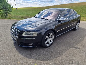 Audi S8 - 6