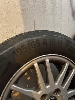 Sada litých kol 15” na Volvo V50 s letnimi 195/65 R15 - 6