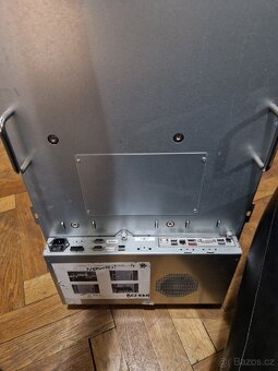Dotykový kiosek All in One, Intel Core i5, 8GB RAM, SSD - 6