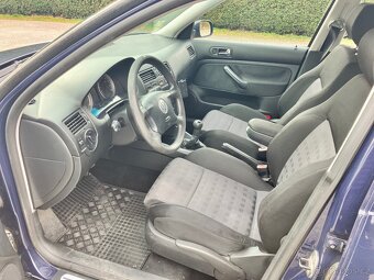 Volkswagen Golf Variant 1.9 TDI, 74 kW, rok 2006 - 6