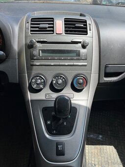 Toyota Auris 1.6 91kw automat MMT - 6