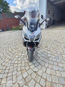 Aprilia SR 850 - 6