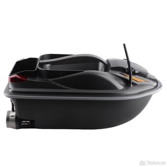 Zakrmovací, zavážecí loď na ryby - 6