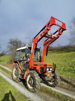 MONTÁŽ ČELNÍCH NAKLADAČŮ NA TRAKTORY, - 6