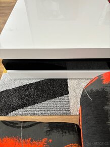 Konferenční bílý stolek - 6