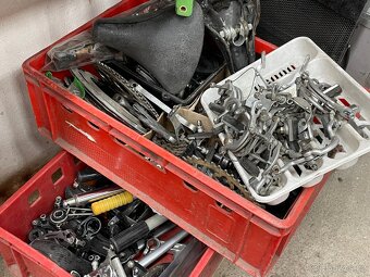 Garážový výprodej - 6