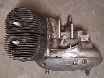 Velorex 350, motor do tříkolky - 6