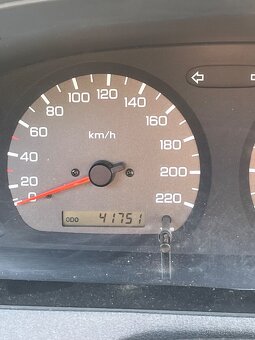 Nissan almera 1999 - 6