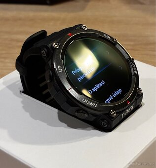 Prodám Amazfit T-rex 2, záruka - 6