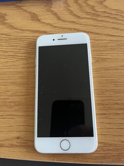 Prodám iphone 7 - 6