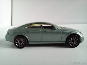 MATCHBOX - MERCEDES-BENZ CLS500 - POZRI DETAILNÉ FOTO - 6