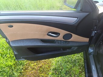 BMW E60 interiér - 6
