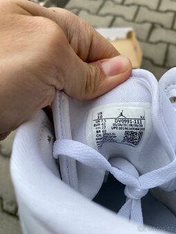 Jordan 1 Mid Triple White Bílá, velikost 42 - 6