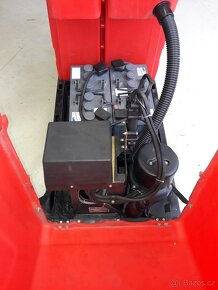 Podlahový mycí stroj Hako B 650 s vl. pojezdem - 6