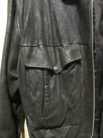 Kožená bunda pro tvrďáka - 6