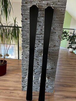 Atomic Dámské lyže vel. 141 JAKO NOVÉ - 6