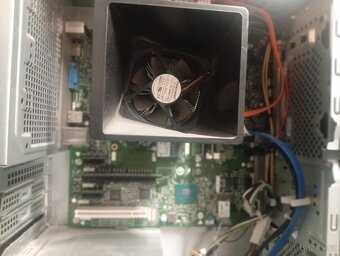 Dell Vostro sestijadrovy Intel osmé generace - 6