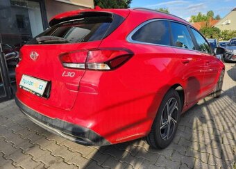 Hyundai i30 1.5-1MAJ.-AUT.KLIMA-KAMERA - 6