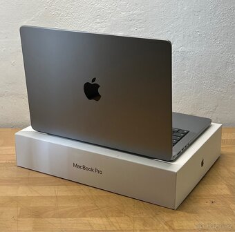 MacBook Pro 14” M1 Pro 2021/16GB RAM/512GB SSD/Záruka - 6