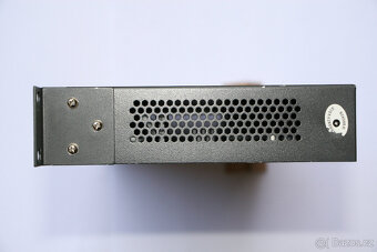 TP-Link Smart Switch TL-SL2452 - Použitý (cca 1 rok) - 6