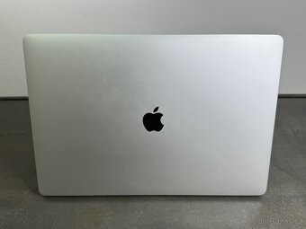 MacBook Pro 16'' 2019 / i9 / 64GB / 1TB SSD / Silver - 6