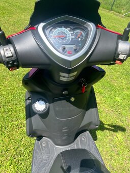 Kymco Agility City+ 125, r.v. 2015 - 6
