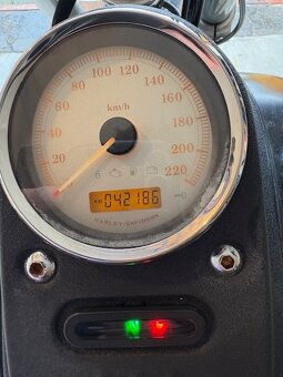 Harley Davidson FXDB Dyna Street Bob - 6