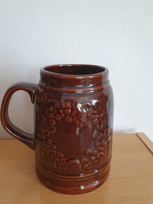 sada keramických džbánků - 6