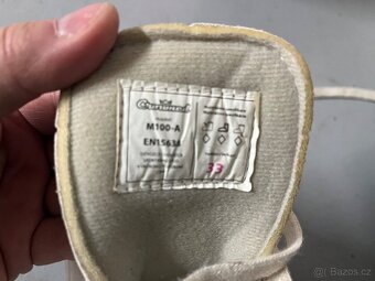 Prodej ledních dívčích dámských bruslí,velikost 28,33,34 - 6