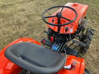 JAPONSKÝ MALOTRAKTOR KUBOTA B6000 4X4 REPASOVANÝ - 6