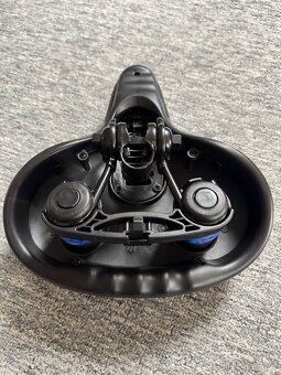 Černé sedlo na kolo - 6