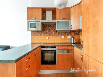 Pronájem bytu 2+kk, Lucemburská, Vinohrady, 23500 Kč/měs, 55 - 6