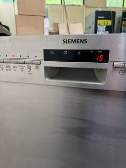Vestavná myčka Siemens - 6