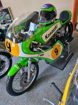 Závodní Kawasaki Z 400 - 6