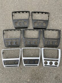 Drobnosti interiéru Škoda Octavia 2 - 6