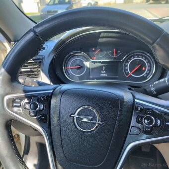 Opel Insignia Sports Tourer SW - 6