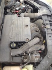 Ford Fiesta 1,4 16V Duratec 59 kW, rok 2005 - 6