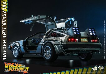 DeLorean - Back to the Future II - Time Machine 1/6 - 6