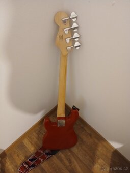 Baskytara Fender - 6