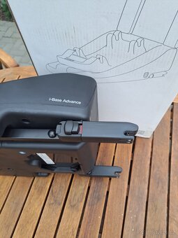 Sedačka Joie a s podstavcem Isofix - 6
