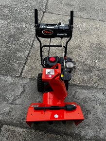 Sněhová fréza Ariens Compact 24, Briggs&Strattion 900 - 6