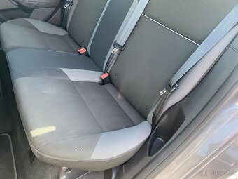 Ford Focus 1.6 i , 77 kW benzín, 2012 - 6