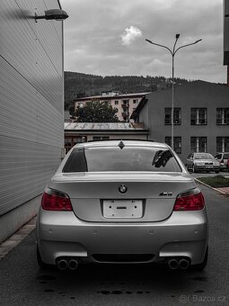 BMW E60 M5 V10 INDIVIDUAL - 6