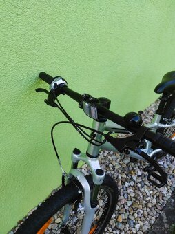 Značkové dětské horské kolo SPECIALIZED 24" (stříbrná) - 6